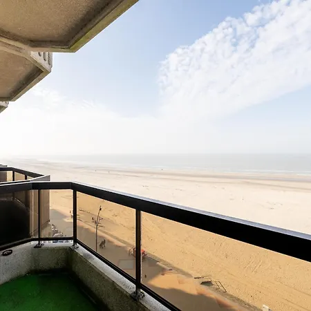 Seaside In Belgium With Ocean Views *